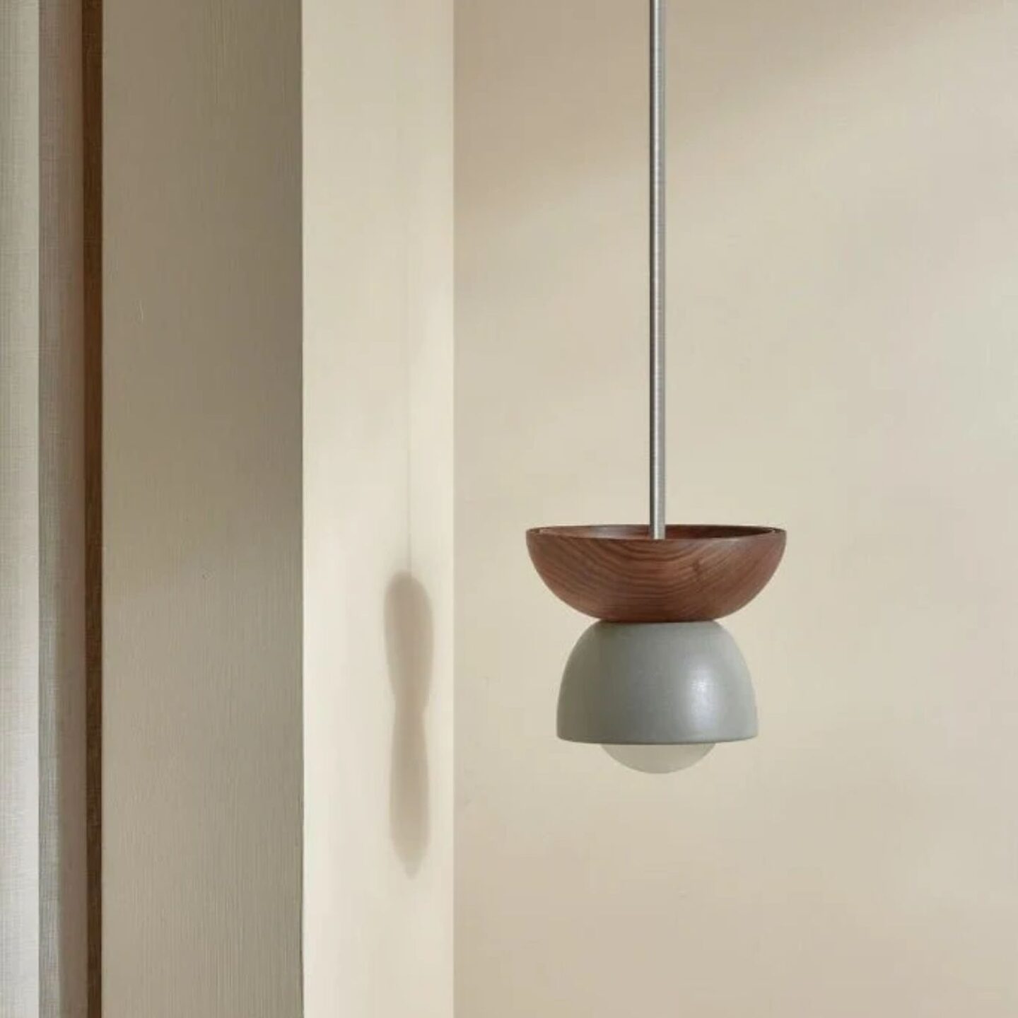 Terra 00 Pendant Light - Solid Rod Fog, Walnut, Brushed Nickel
